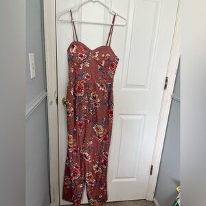 Floral jumpsuit with built in support and bra super cute for summer 1 piece set